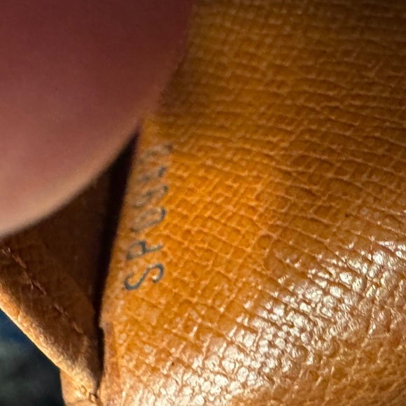 Louis Vuitton Elise Compact wallet in Monogram w/COA - Picture 14 of 14